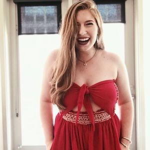 Meet your Posher, Leslie